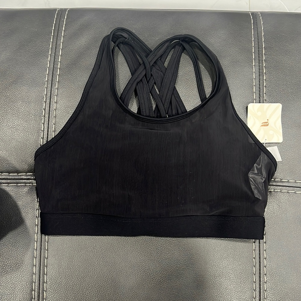 Brand new, Fabletics criss cross back Sports Bar Size M